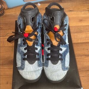 Jordan Retro 6 Washed Denim Size 5Y